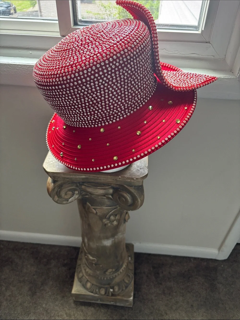Crystal-Studded Red Wide-Brim Party Hat
